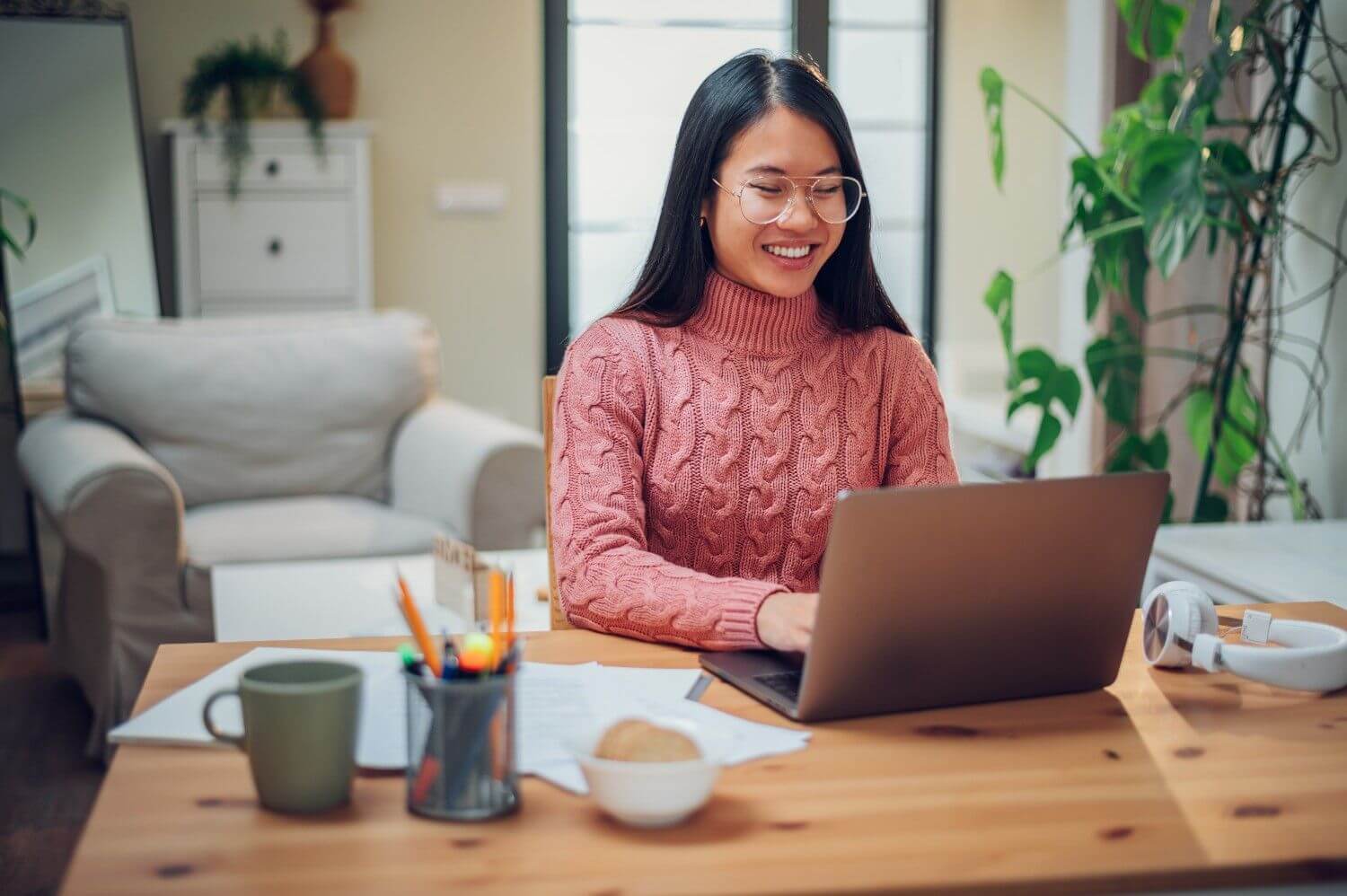 professional-customer-support-agent-working-remotely-on-laptop